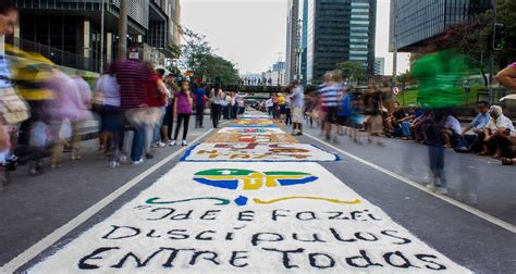 Outros países onde corpus christi 2021 é feriado nacional são a áustria, bólivia, croácia, liechtenstein e a polónia. Corpus Christi - CALENDÁRIO 2018