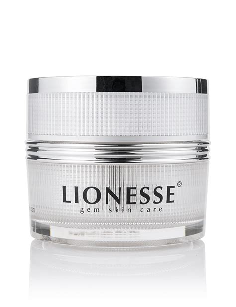 White Pearl Facial Peeling Gem Infused Skin Care Lionesse