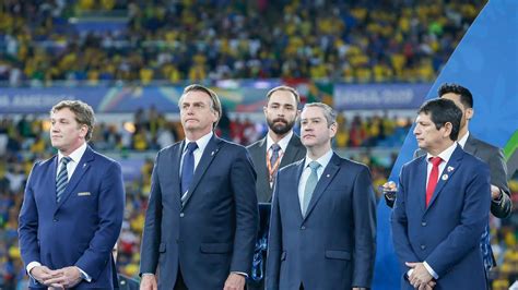 For the first time in copa américa history, the tournament will take place in two countries with argentina, uruguay, chile, paraguay and bolivia playing their group stage matches in. Copa América 2021 será no Brasil - Expresso Urbano