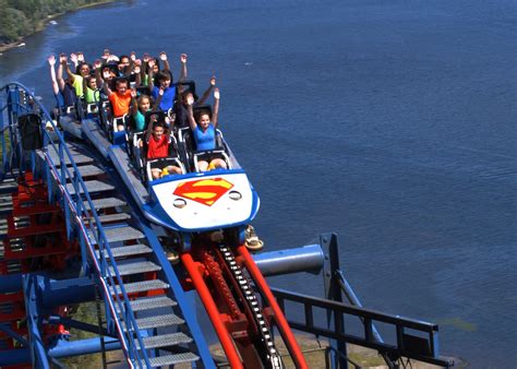 Superman™ The Ride Six Flags New England