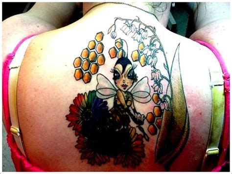 28 Cute Queen Bee Tattoo Designs For Women And Men Bee Tattoo Queen
