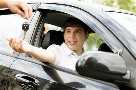 Fortunately, young male drivers can qualify for certain discounts of their own. What are the cheapest cars to insure if you are a new driver? - The Good Egg Drivers Blog