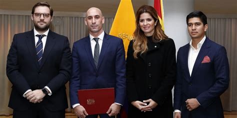 El fútbol ecuatoriano firma un convenio de colaboración con la