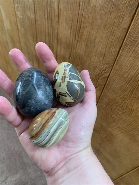 Can anyone identify these stones? I used to collect these 