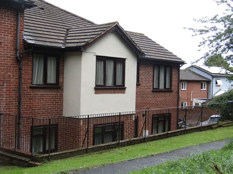 2 bed flat to rent in Ripon Close, Exeter EX4 - Zoopla