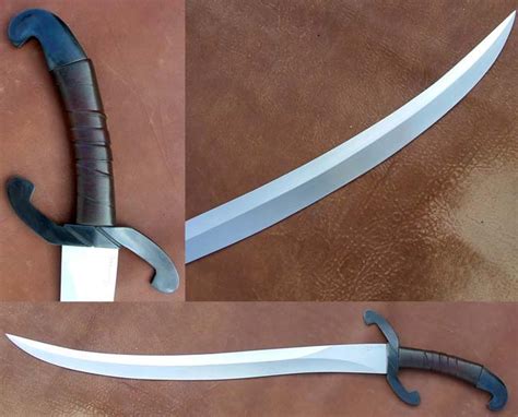 Types Of Curved Bladed Weapons