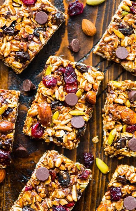 No bake granola bars are just what you needed for a quick breakfast or for when you want to get that extra boost of energy in the middle of the day! No Bake Peanut Butter Granola Bar recipe with chocolate ...