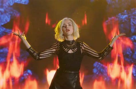 Chilling Adventures Of Sabrina Gets A Music Video For Part 3 The Nerdy