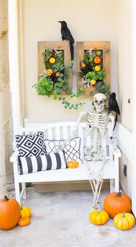 Check spelling or type a new query. 50+ Halloween Front Porch Decorations - Hative