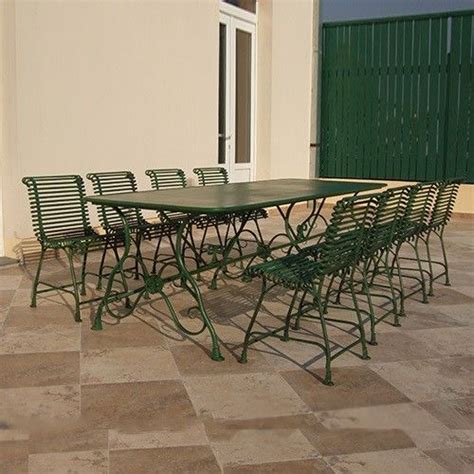 Petite table en fer forgé dessus mosaïque. Table de jardin rectangulaire en métal fer forgé Arras ...