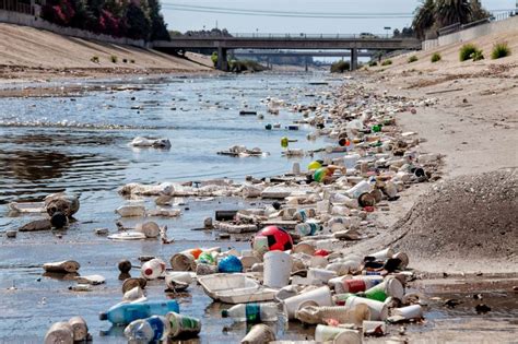 US produced more plastic waste in 1 year than any other country on