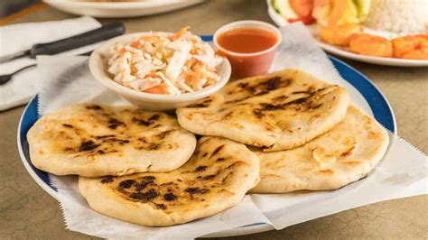 pupusas salvadoreñas ¿cómo hacerlas y cuantas calorias tienen