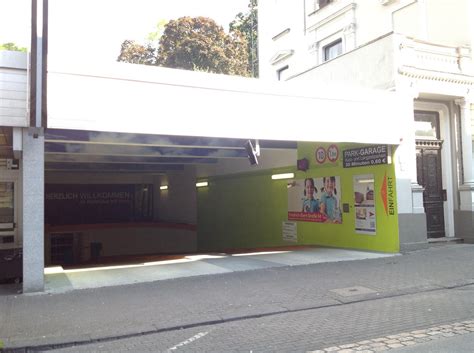 Außerhalb der öffnungszeiten sind der garten und das café geschlossen. Schöner Parken Unterm Garten - Parkplatz in Wuppertal | ParkMe