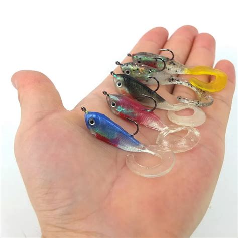 30pcs Fishing Lure Set Soft Lures 51mm Length 5g Weight Bait With 1