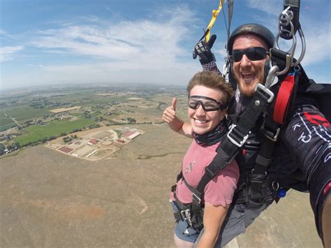 What To Wear Skydiving For The First Time Dzone Skydiving