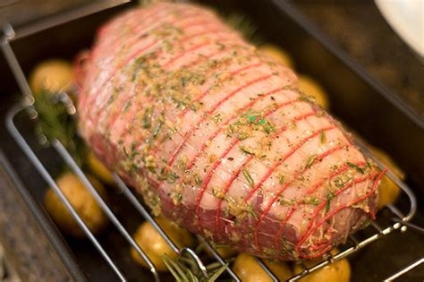 Red wine (or vinegar if not using wine) 2/3 c olive oil 2 tsp dried thyme coarse salt and cracked pepper mix. Roasted Boneless Leg of Lamb • Never Enough Thyme
