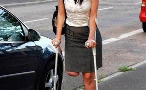 Women Amputee On Crutches Amputee Women Crutching Video Otosection