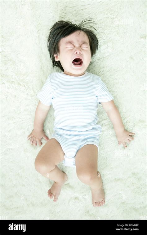 Boy Crying Hi Res Stock Photography And Images Alamy