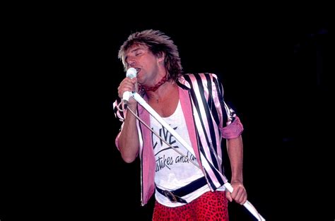 Many of the singers have covered the songs of rod stewarts, but the best coverage was from cat stevens and marc jordan. Best Rod Stewart Solo Songs of the '80s