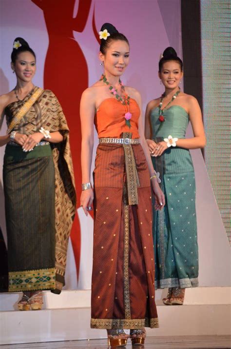 Lao Silk Thai Traditional Dress Traditional Wedding Dresses Traditional Outfits Laos Wedding