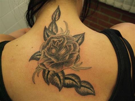 A scorpio tattoo with a rose symbol is dramatic as well as beautiful in its own way. Nacken Rose Tattoo von Black Scorpion Tattoos