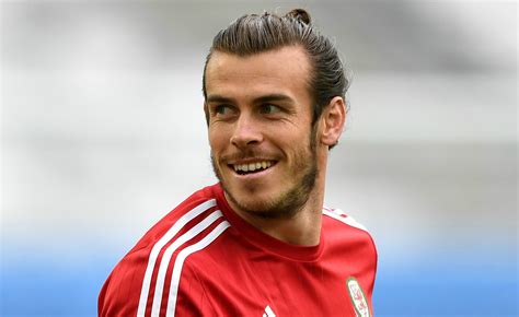 gareth bale scores incredible goal in training ahead of england vs wales at euro 2016 metro news