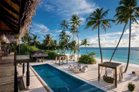 Coral Glass Maldives In Top 10 Luxury Hotels Of The Decade