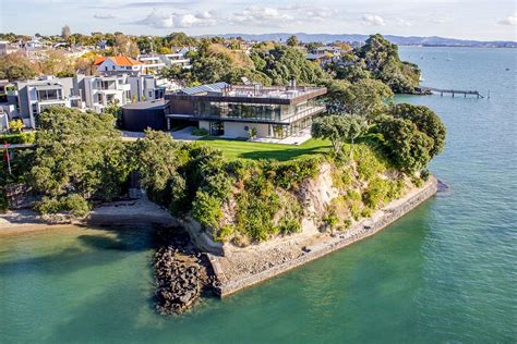 How New Zealand S Most Expensive Multi Million Dollar Mansions Get Sold Wall Real Estate