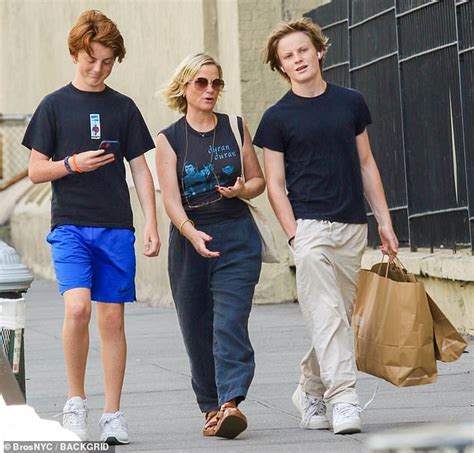 Saturday Night Live Alum Amy Poehler Shares A Laugh With Her Teenage