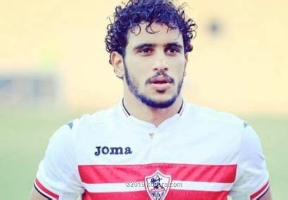 وأجرى الزمالك التبديل الأول بنزول عبدالله جمعة بدلا من إمام عاشور الذي تعرض للإصابة وسقط على الأرض، وفضل الجهاز الفني تبديله حتى لا تتفاقم إصابته، وحاول عبدالله جمعة. عبدالله جمعة ينصح شقيقه صالح جمعة بالرحيل عن صفوف الأهلي ...