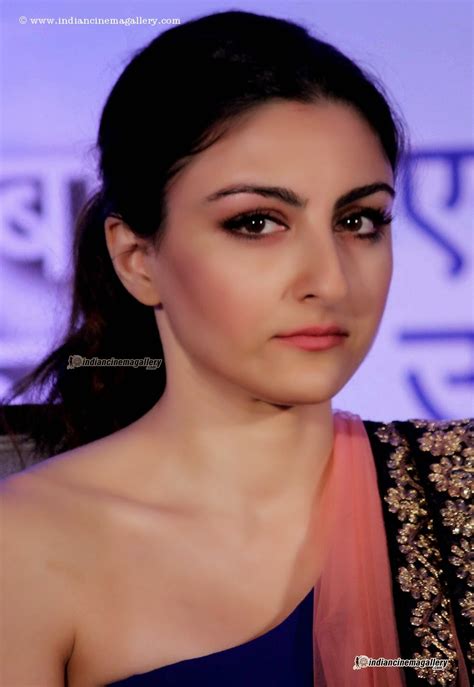 Soha ali khan is a bollywood actress best known for her role of sonia in rang de basanti for which she won iifa awards for best supporting actress and gifa awards for best supporting actress. Soha Ali Khan Stunning Gorgeous Hot Stills May 2014 | Hot ...