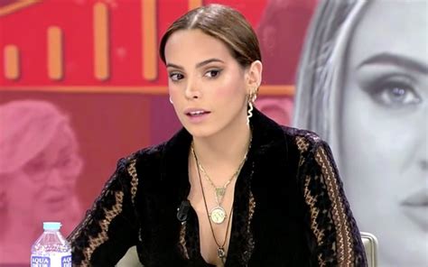 Gloria Camila Pide A Rocío Carrasco Que Le Enseñe Los Documentos De Su Madre Antes De La Emisión