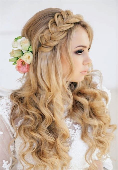 Beach waves with short hair. 30 Boho-Chic Hairstyles You Must Love | Styles Weekly