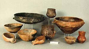 Lernt in diesem video den neandertaler kratzi kennen und mit ihm das leben in der altsteinzeit vor 50.000 jahren. Museum im Turm - ORF ON Science