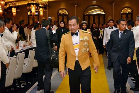 • lirik lagu harta berharga, ost 'keluarga cemara' yang dinyanyikan bunga citra lestari. Majlis Santapan Diraja Sempena Hari Keputeraan Sultan ...
