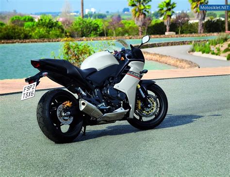 2012 honda cbr600f all your motorcycle specs, ratings and details in one place. Honda CBR600F - 2012 model Fotoğraf Galerisi