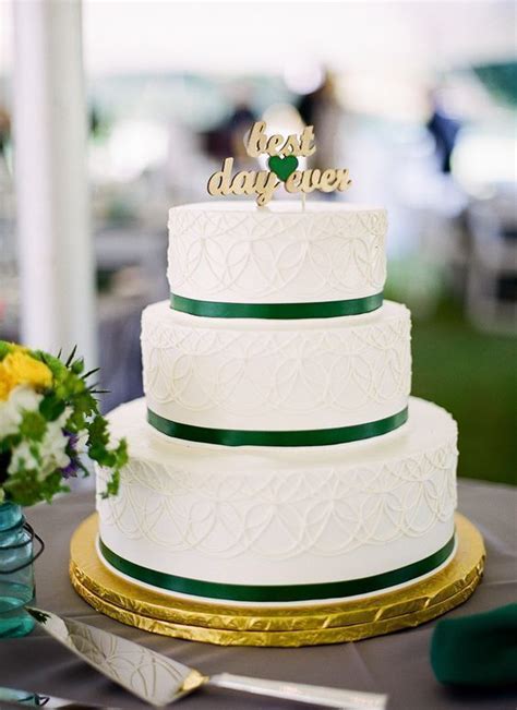 20 Emerald Green Wedding Ideas With Images Green Wedding Cake