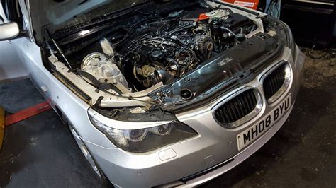 This is where the 520d comes in with it's fabulous 2000cc straight four turbodiesel engine. BMW 520d Engine in and Running Well https://www ...