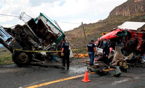 Accidente Sobre La México Tampico Deja 1 Muerto Y 2 Lesionados