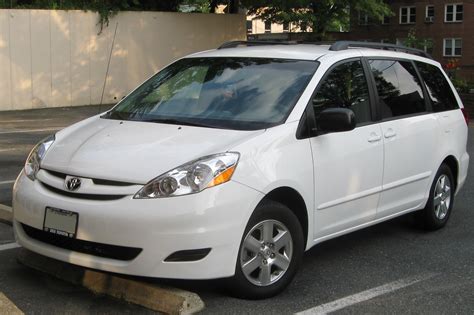 Our contributor twinkle toes collected and uploaded the top 8 images of toyota sienna 2010 below. 2010 Toyota Sienna - Information and photos - MOMENTcar