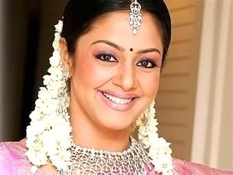 jyothika s comeback how old are you remake titled 36 vayadhinile regional movies
