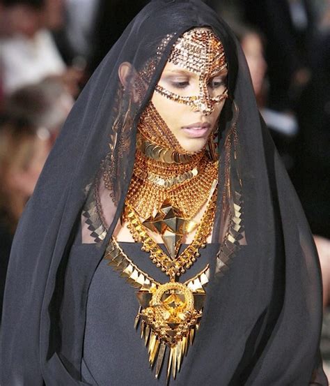 The first phrase pretty much. Dubai Saudi Arabian Woman | Women Across the World ...