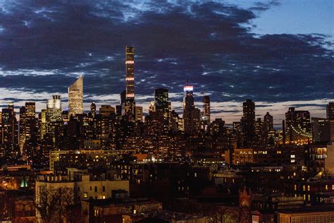 Whether you're looking for new york skyline at night vectors, illustrations, icons or seamless patterns, we've got them. Top 20 Things To Do in NYC with a Toddler | Happy Grey Lucky