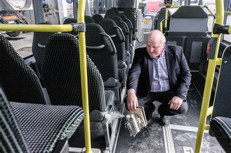 Zirbenrauch In Der Corona Krise Warum Ein Busunternehmer Sein Fahrzeug Ausr Uchert