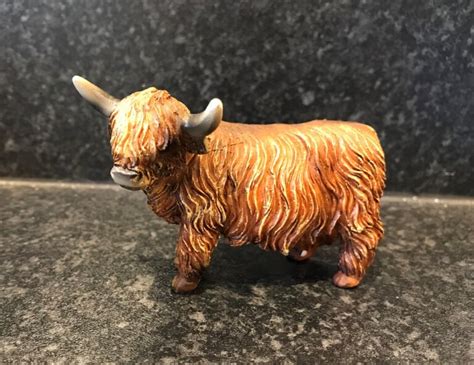 Ornament Highland Cow Medium
