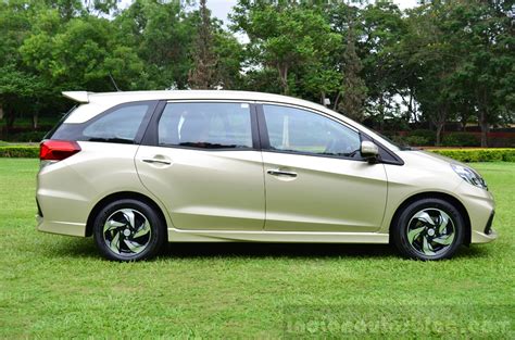 (hmsi), the only honda in indian 2wheeler industry is the 100% subsidiary of honda motor company ltd., japan, started its indian operations at manesar (district gurgaon, haryana) in may 2001. Honda India's 7-seat compact SUV unveiling at Auto Expo 2016