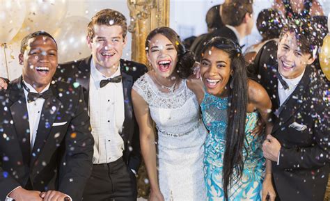 Depends upon the eating habits of those 30 teens, but my first thought was a couple of large pans of a beautiful lasagna. Perfect Prom Venue Ideas