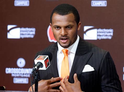 Nyt Investigation Reveals Deshaun Watson Met With 66 Women For Massages Over 17 Month Period