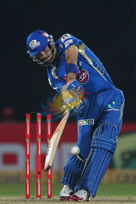 What makes mumbai indians the favourites for this ipl 2020? CLT20 2013 FINAL - RR VS MI - Mumbai Indians
