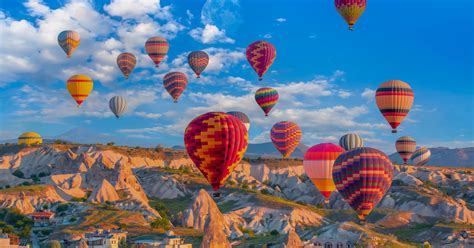 Voir cette épingle et d'autres images dans wishlist voyages par flora borne. Cappadoce : vol en montgolfière - Göreme, Turquie ...